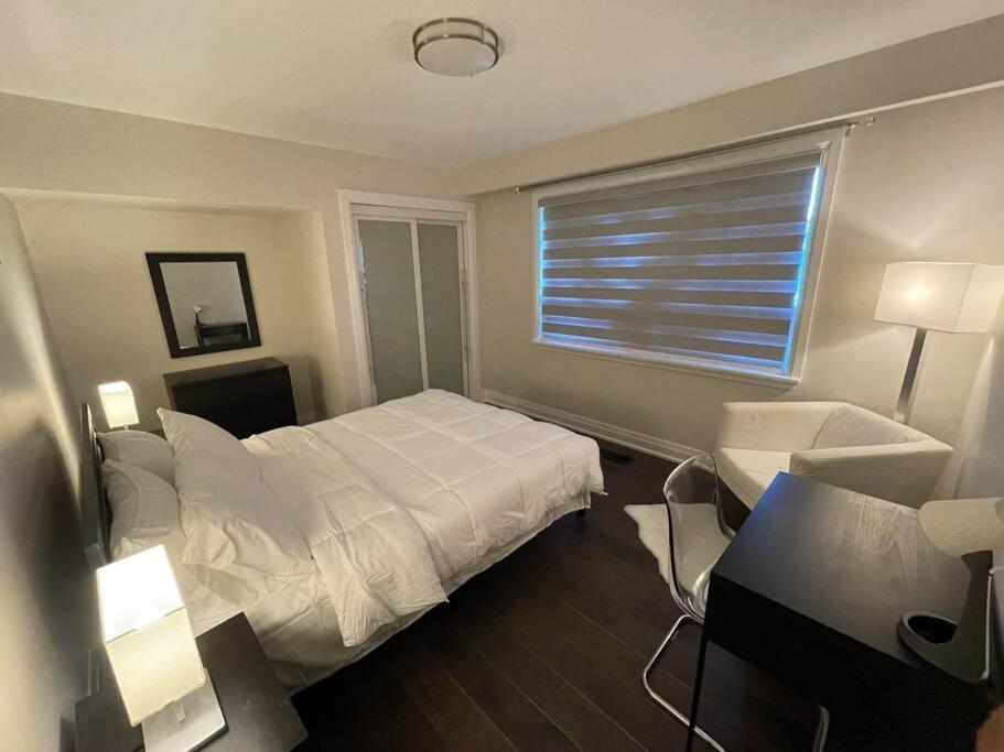3-Bedroom Modern Luxury Apartment In The Heart Of City Toronto Eksteriør bilde